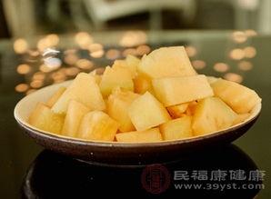 吃鸡肉可以吃哈密瓜么